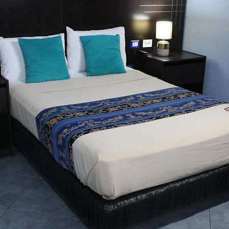 Hotel Del Centro Guayaquil Room photo